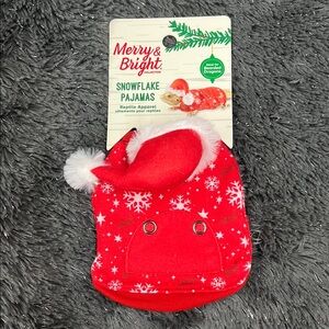 New Bearded Dragon Snowflake & Cricket Pajamas With Santa Hat